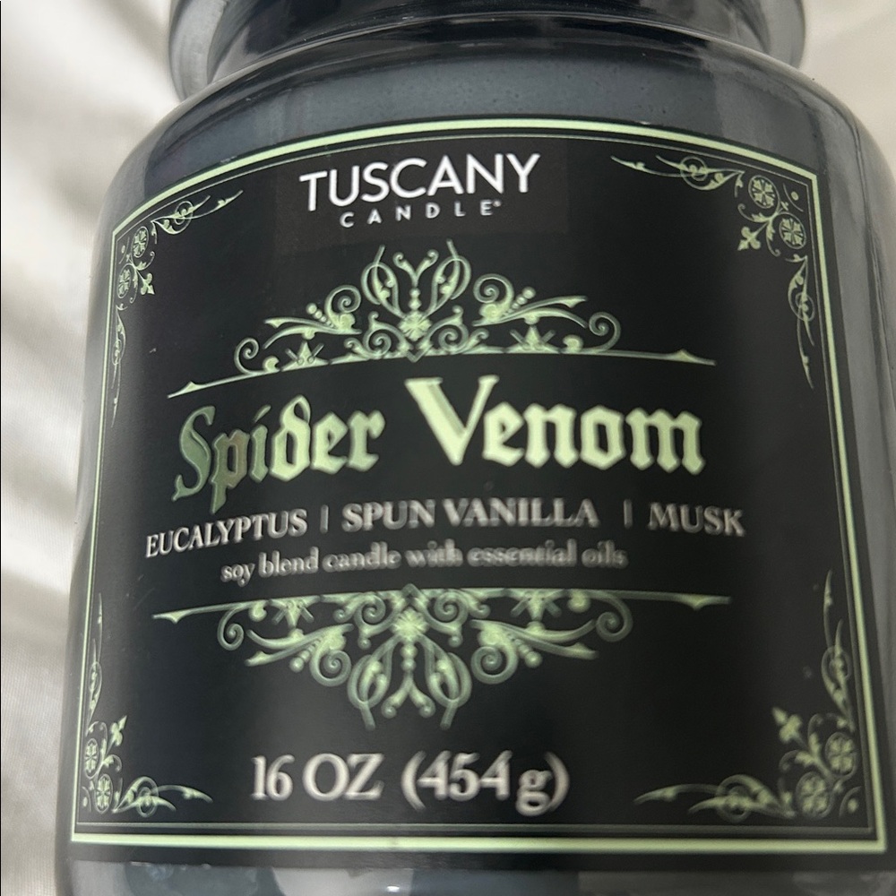 Seasonal Tuscany Candle Spider Venom - Picture 2 of 8